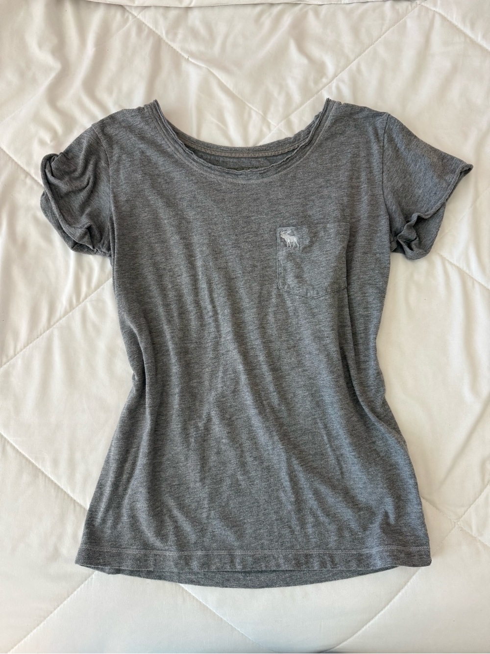 Vintage Abercrombie & Fitch Heather Gray Short Sleeve Pocket Tee